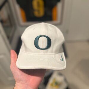 Nike Oregon Ducks University of Oregon “O” Classic 99 Adjustable Hat